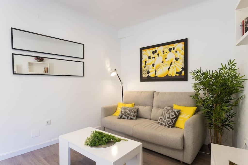Apartamento Casco Historico , Playa Postiguet Аликанте Екстериор снимка